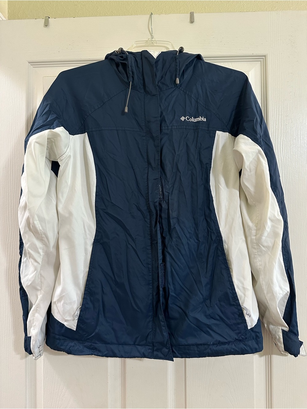 Columbia Women's Navy and White Hooded Ski Jacket